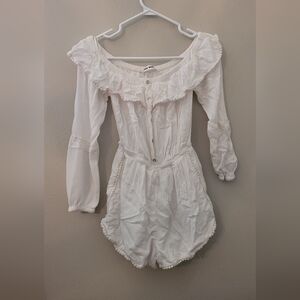 Ladies Tally Weijl white romper jumpsuit lace ruffles in white